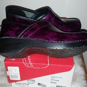 Sanita Clogs